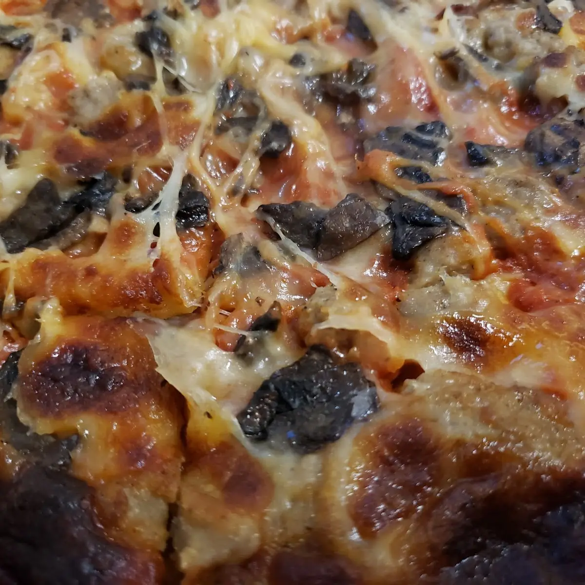 Sausage Mushroom Pizza