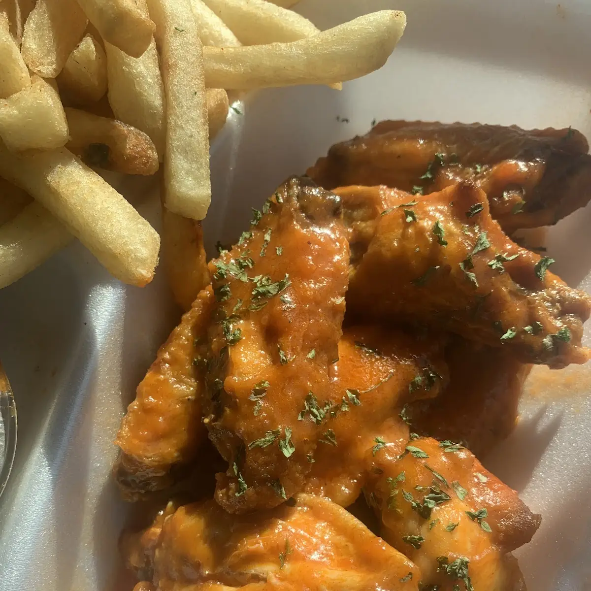 Fish & Buffalo Wings Dinner