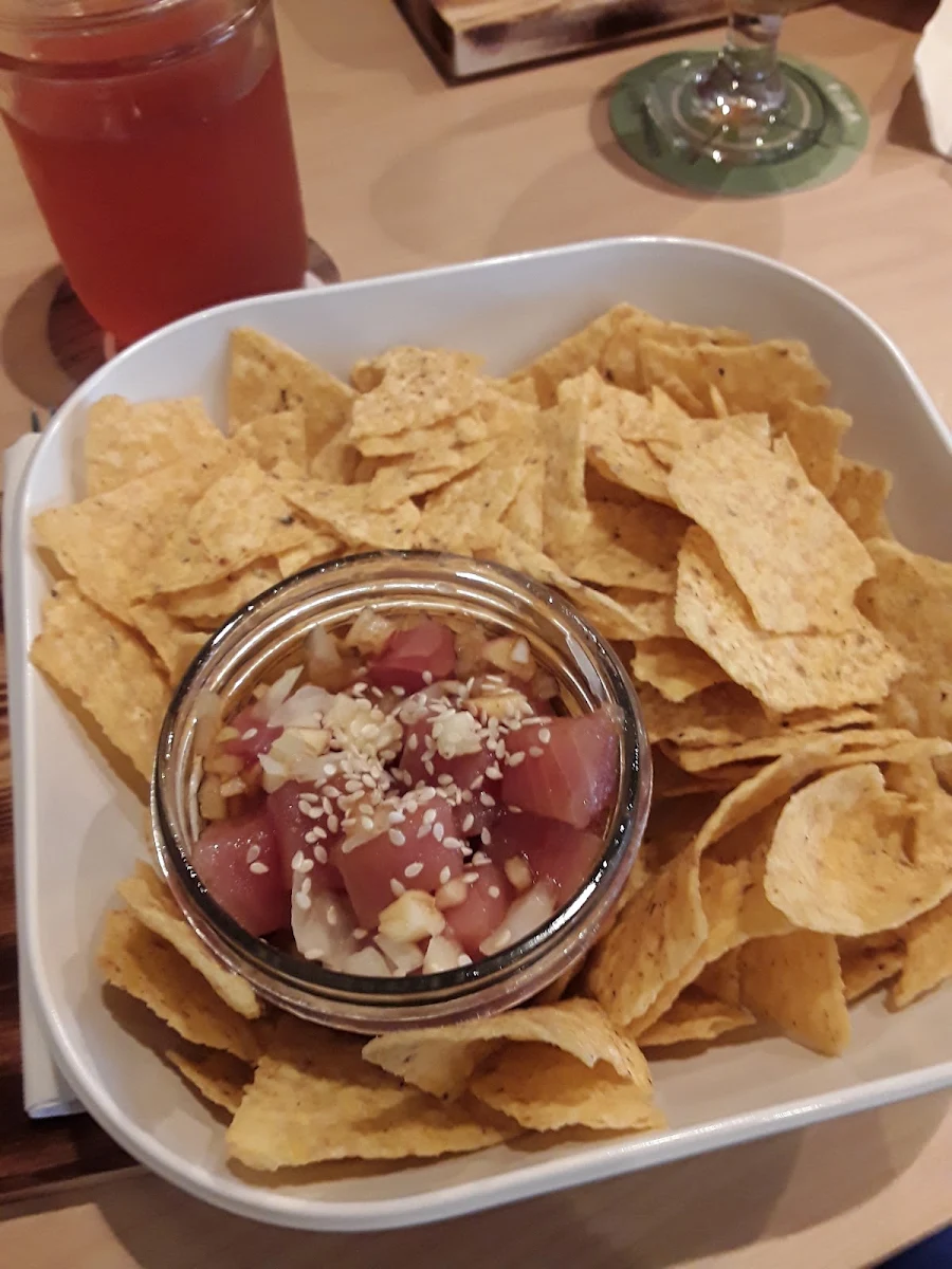 Poke and Chips