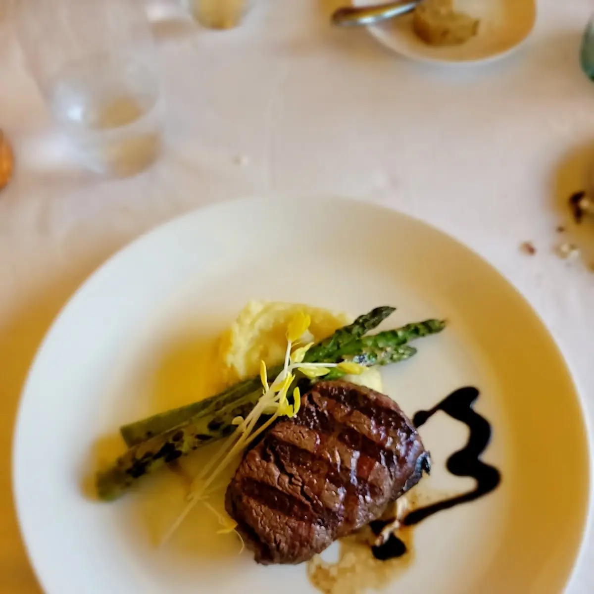 Truffle Mashed Potatoes and Asparagus