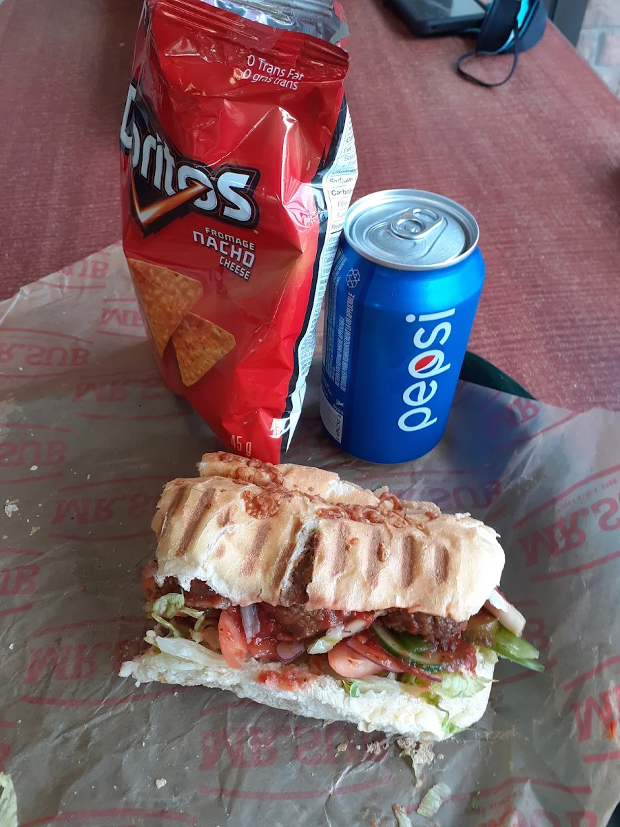 Pollo Con Ensalada Mixta, MR.SUB