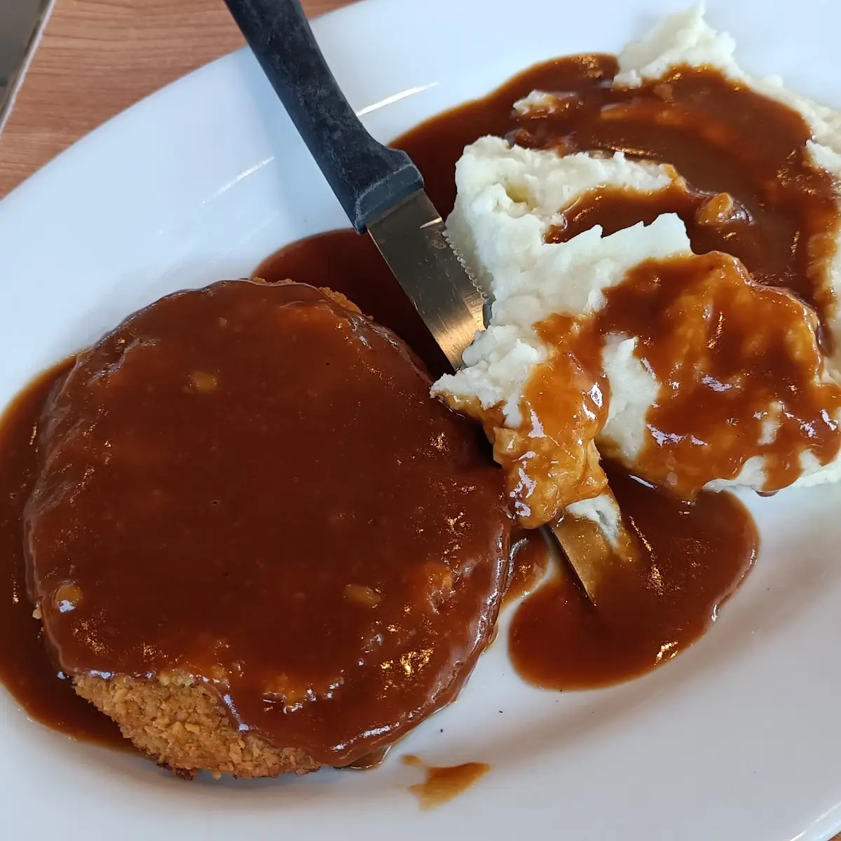 Veal Patty with Mashed Potatoes