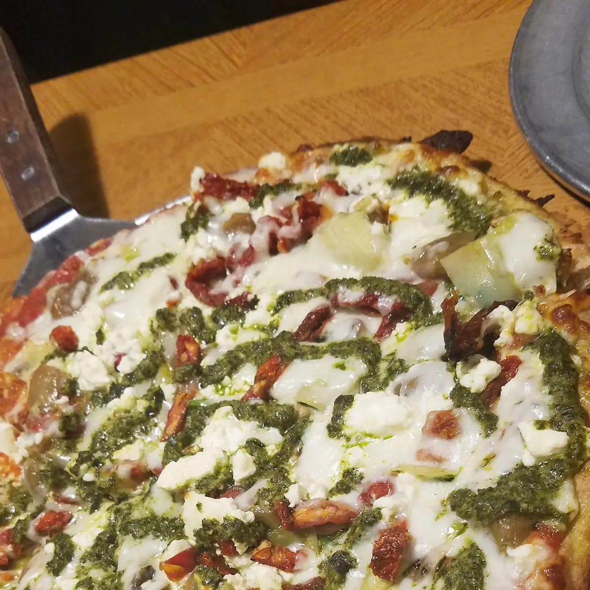 Leeroy Brown Beer Cheese Pizza