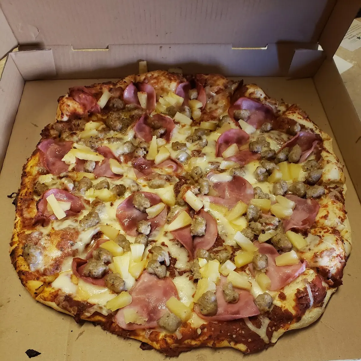 Pineapple Bacon and Mushroom Pizza