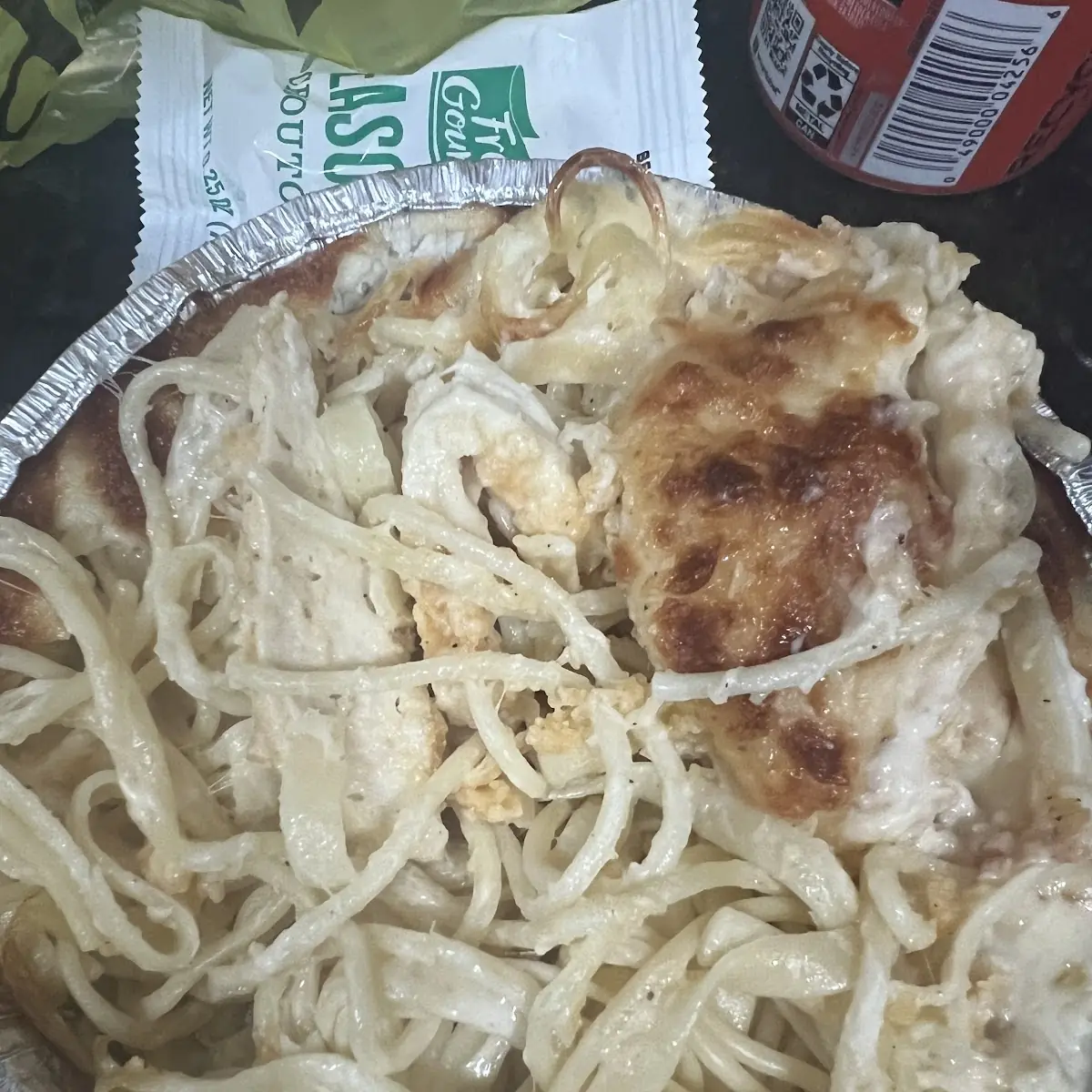Fettuccine Alfredo with Chicken Tray