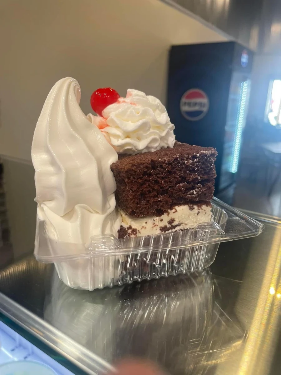 Gob Cake Sundae