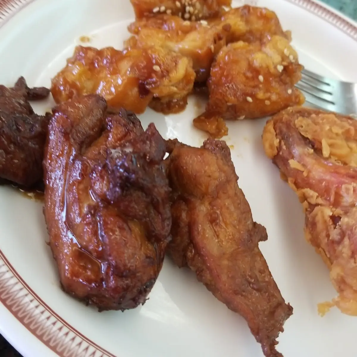 Chicken Wings & Egg Roll