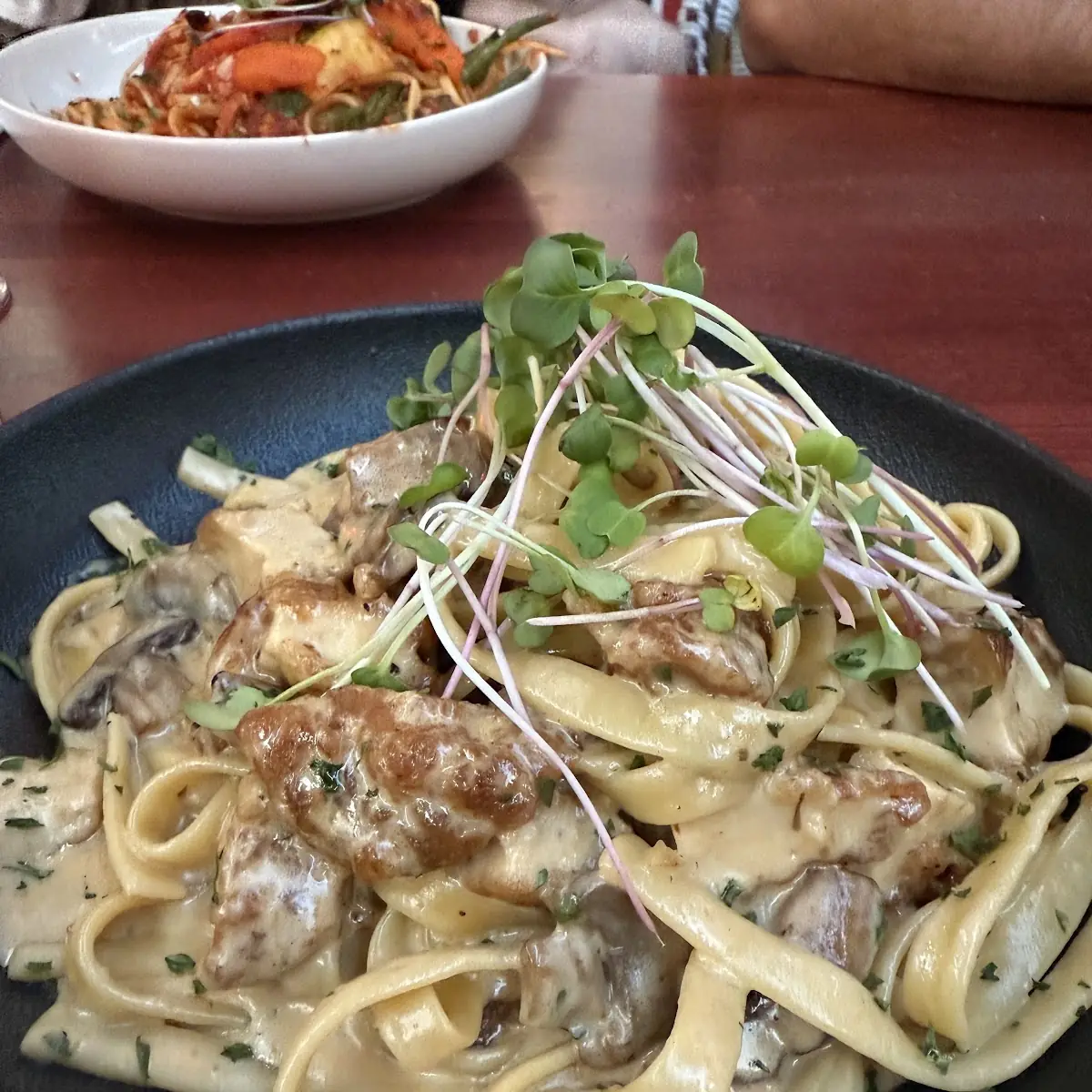 Jus Fettuccine and Vegetables