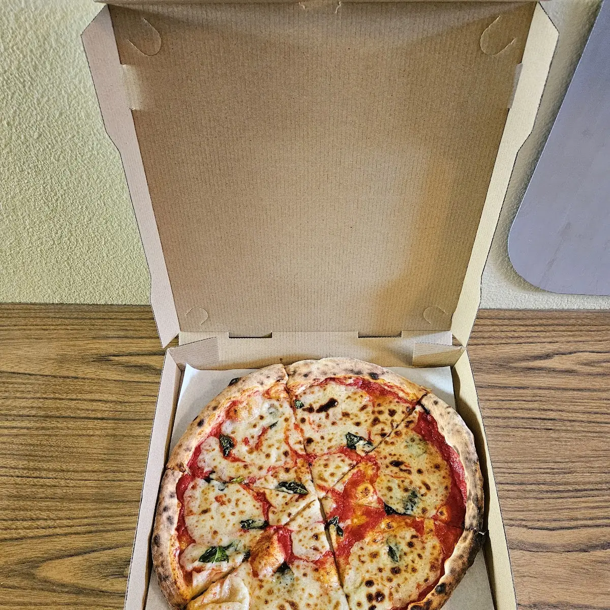 Vegan Margherita Pizza