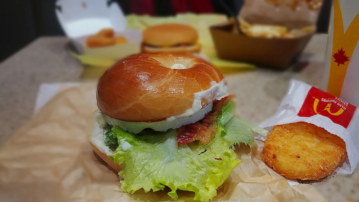Bagel Egg Sandwich Bacon