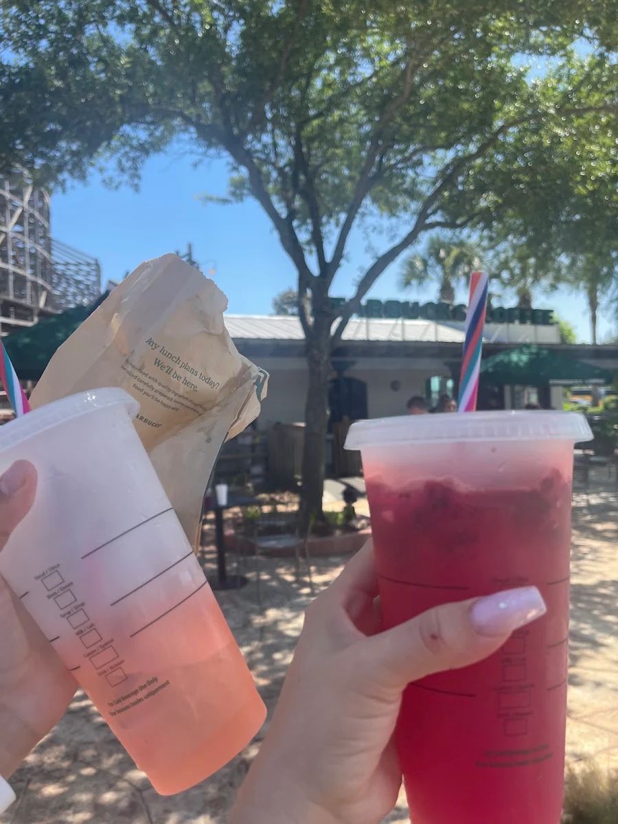 Mango Dragonfruit Refresher