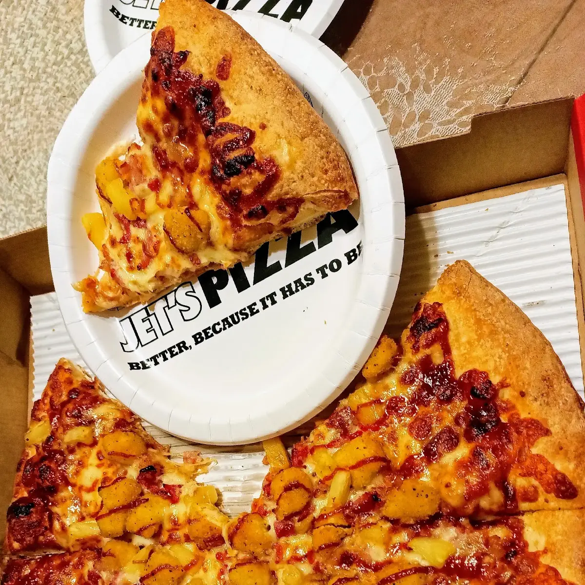 Popcorn Chicken Hawaiian Pizza