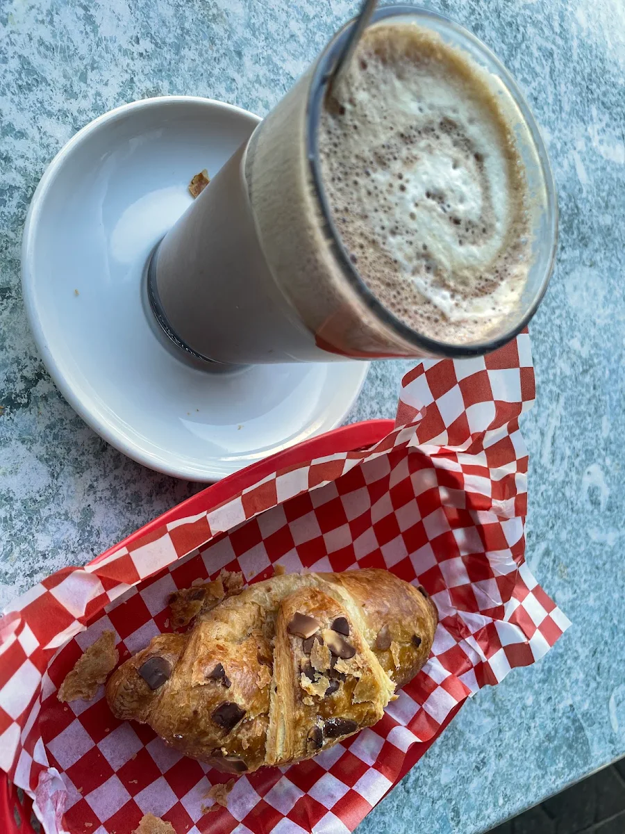 Moccacino, Café Milano Montréal