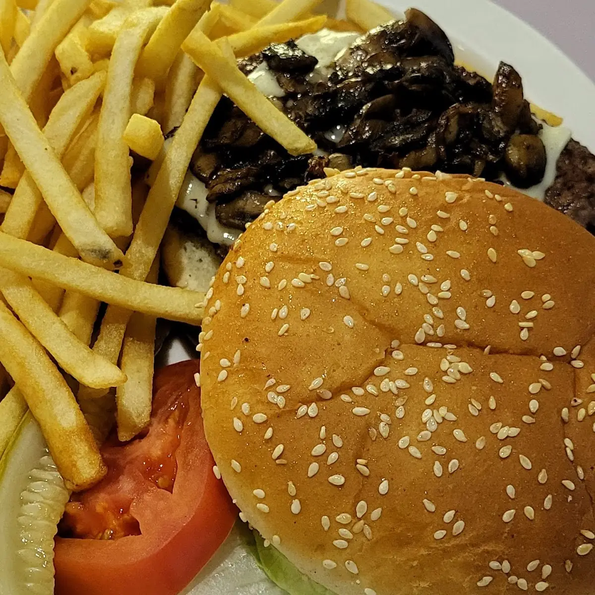 Cheeseburger with French Fries