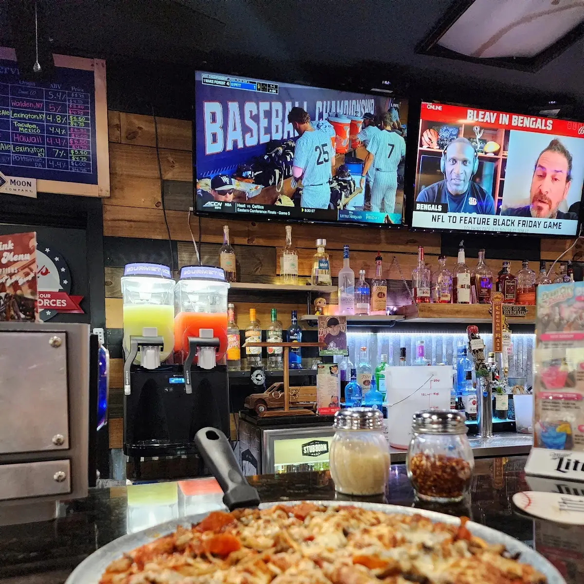 Thin Crust Pizza