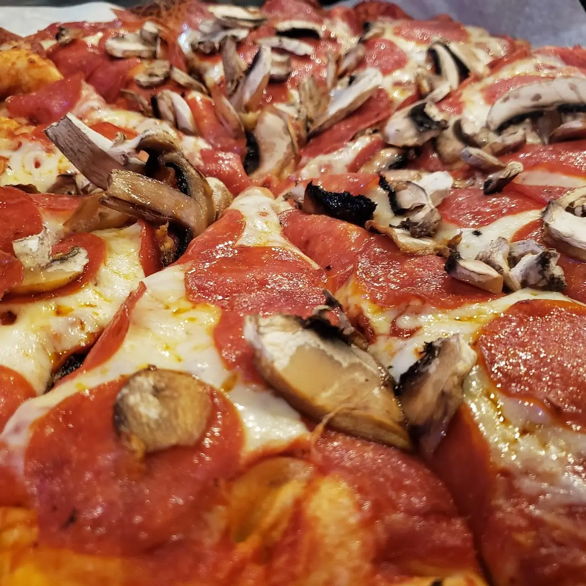 Thin Crust Pizza
