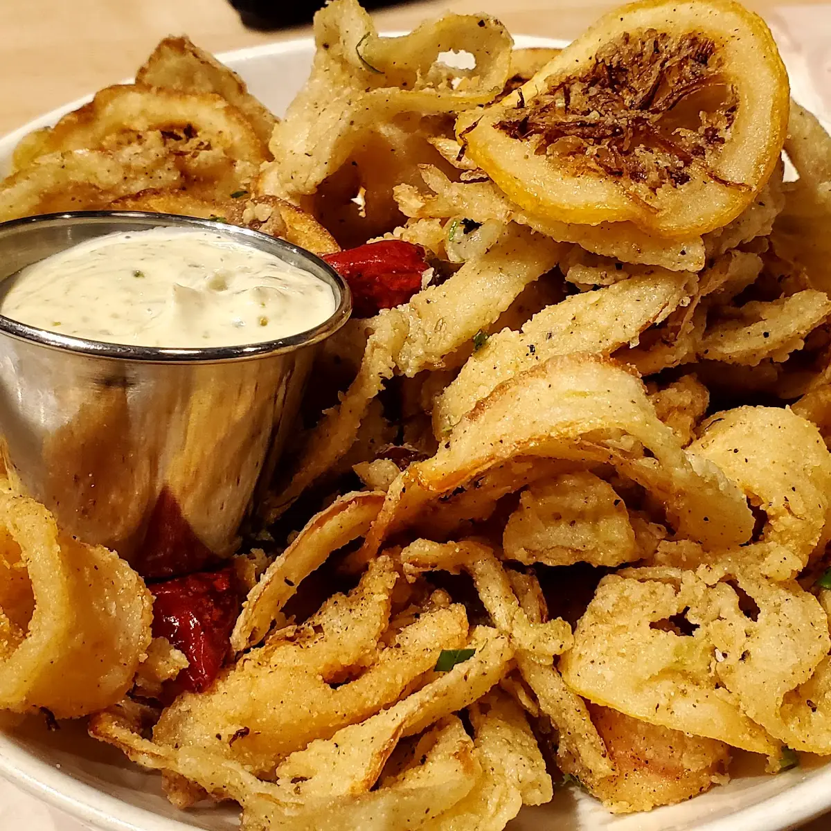 Fried Calamari with Dipping Sauce