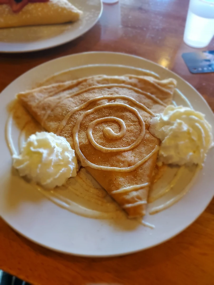 Cinnamon Bun Crepe