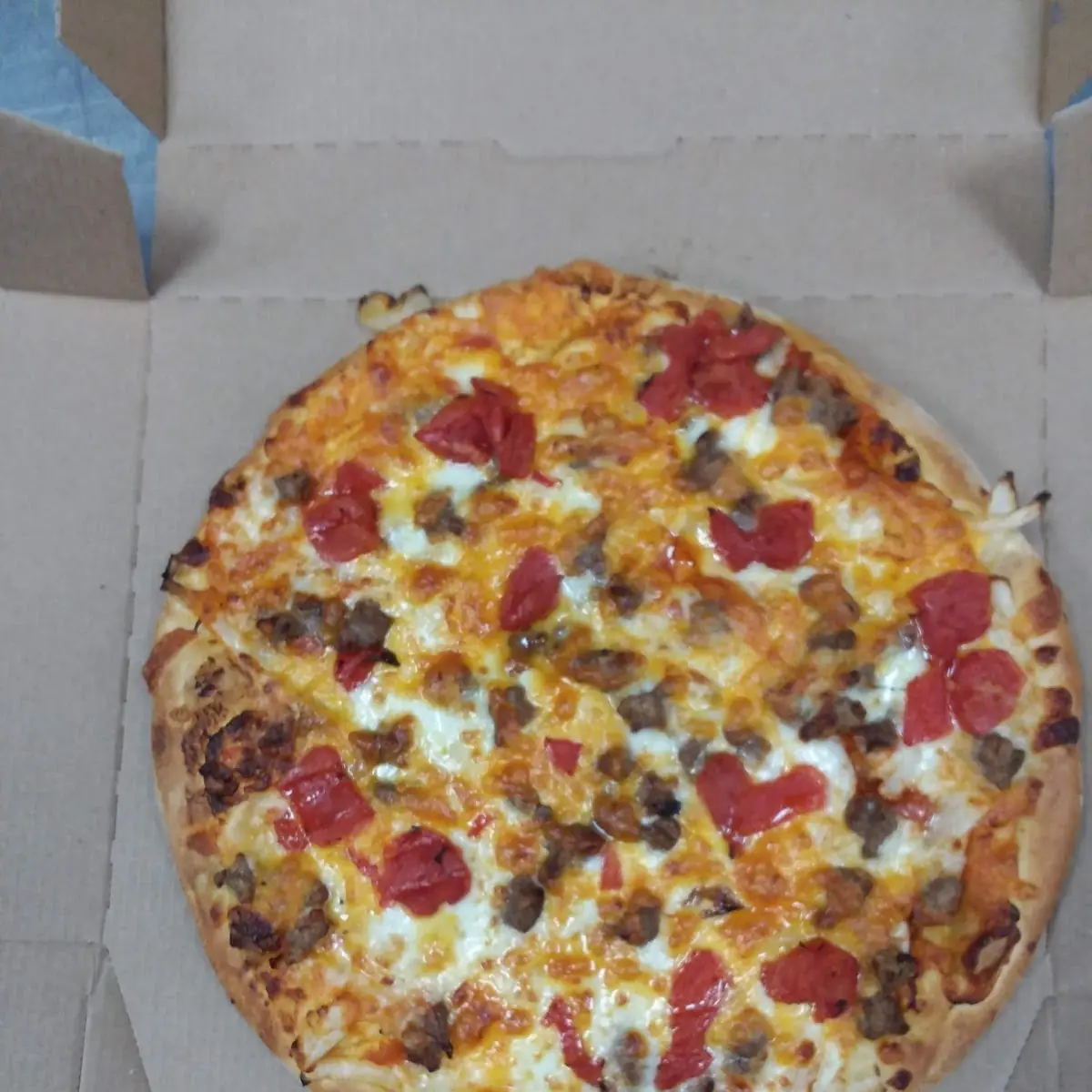 Hand Toss Cheese Burger Pizza