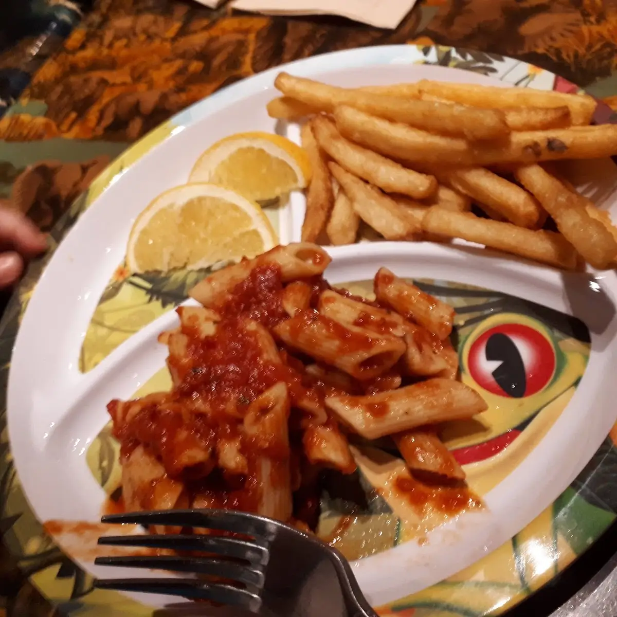 Kids Pasta, Rainforest Cafe Niagara Falls Canada