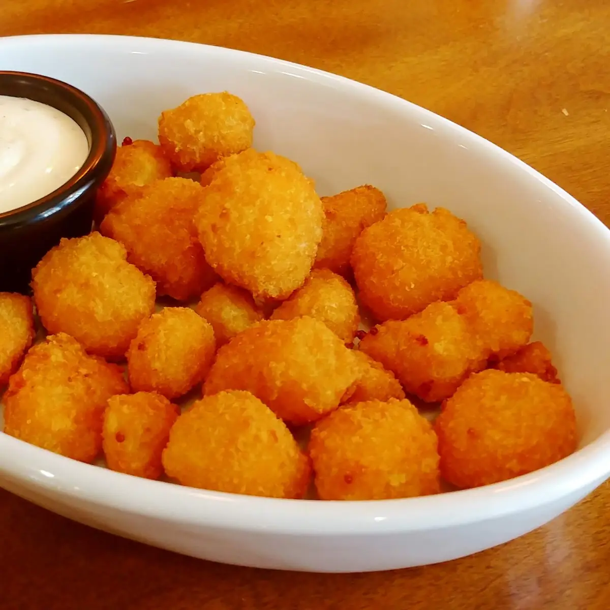 Cheese Nuggets w Ranch