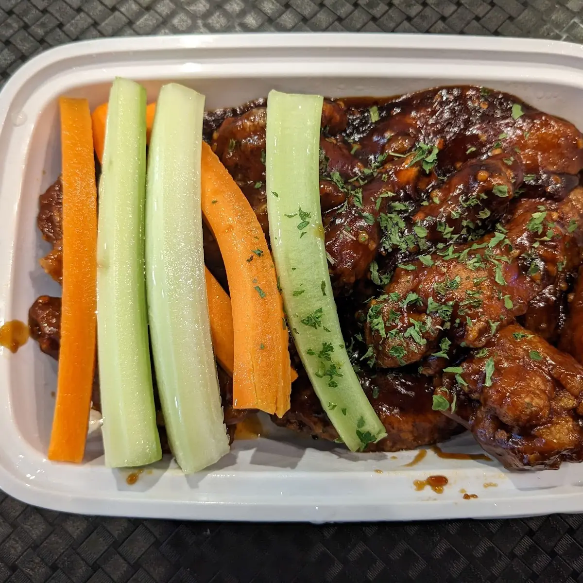 Garlic Chicken Wings 4 pcs