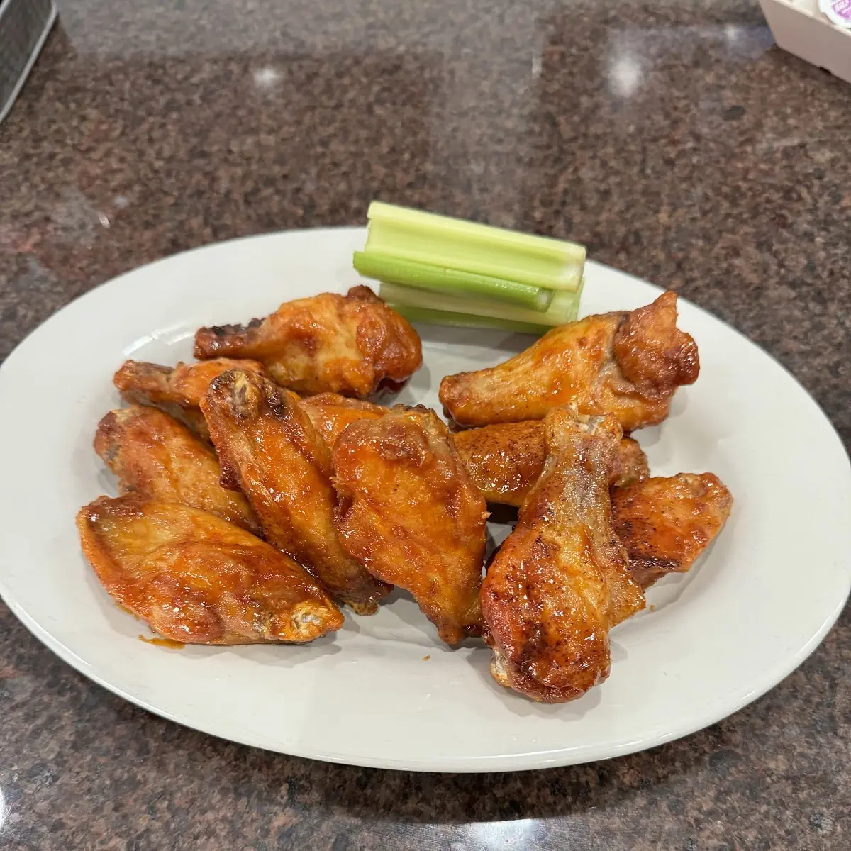 (8) Wings