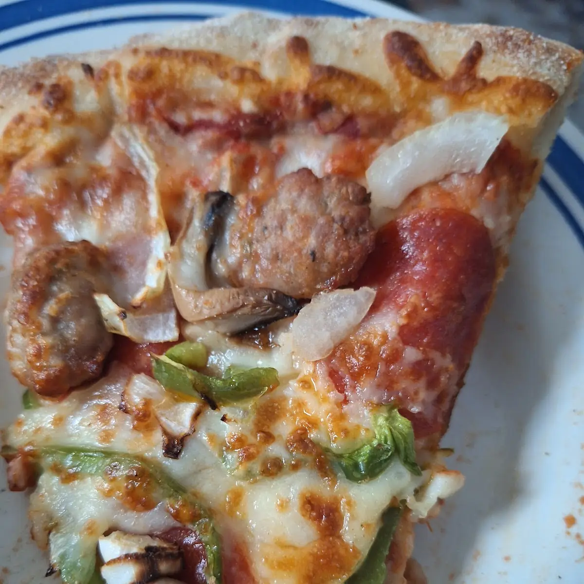 It Suppose to Be a Supreme Pizza