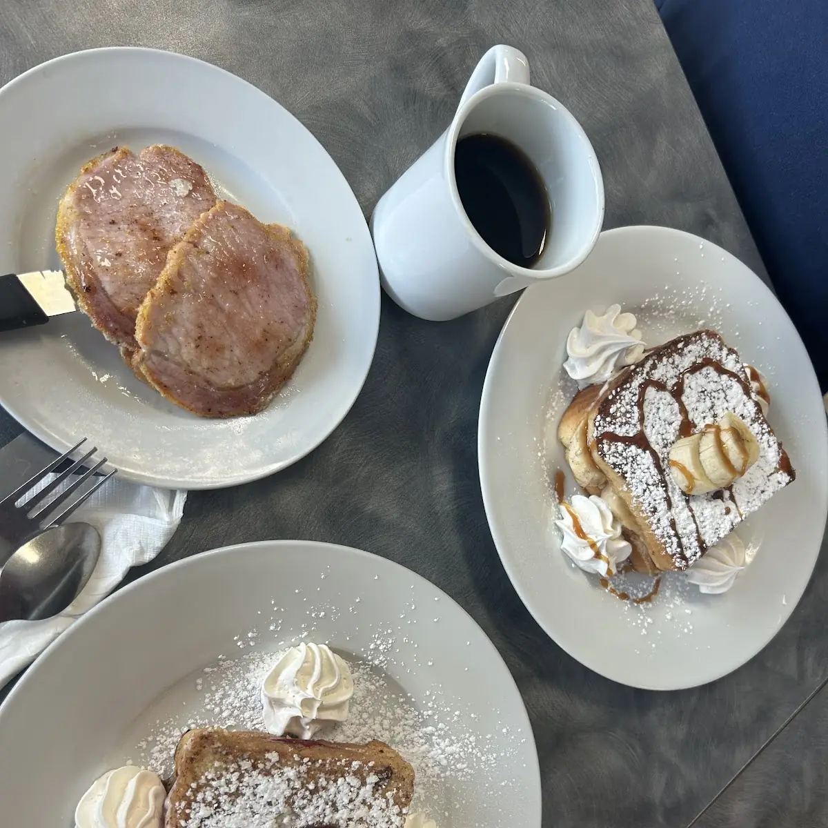 Banana Caramel French Toast Breakfast, Roast 'N Toast Family Diner