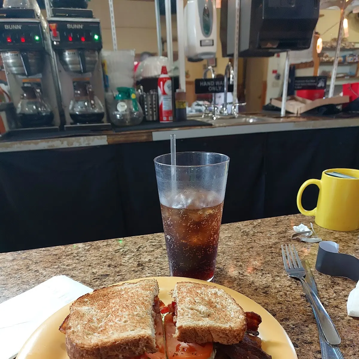 blt Sandwich Cola