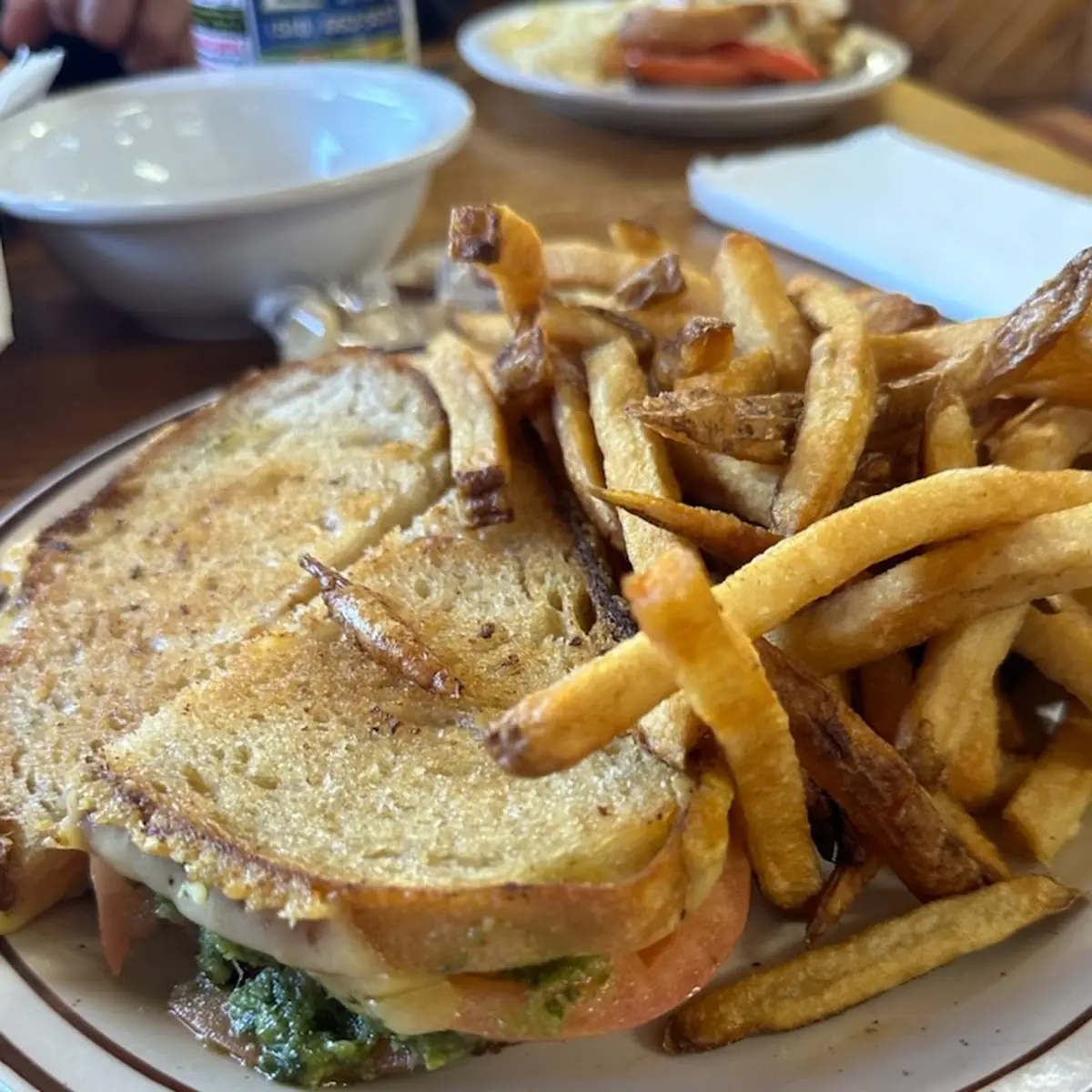 Grilled Cheese with Tomato and Pesto