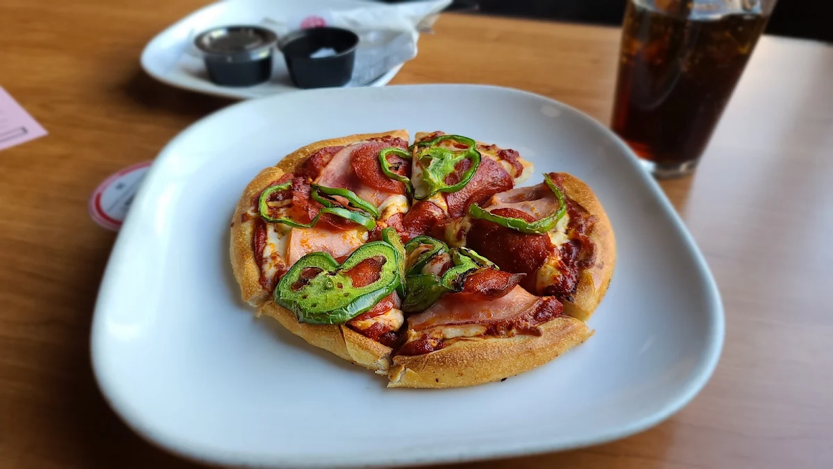 Deluxe Pizza