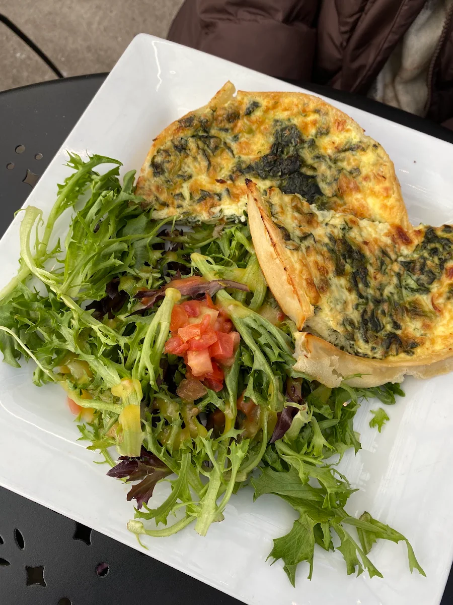 Spinach Quiche and Green Mixed Salad