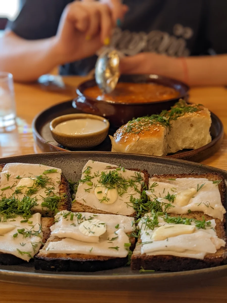 Rye Bread with Lard and Garlic
