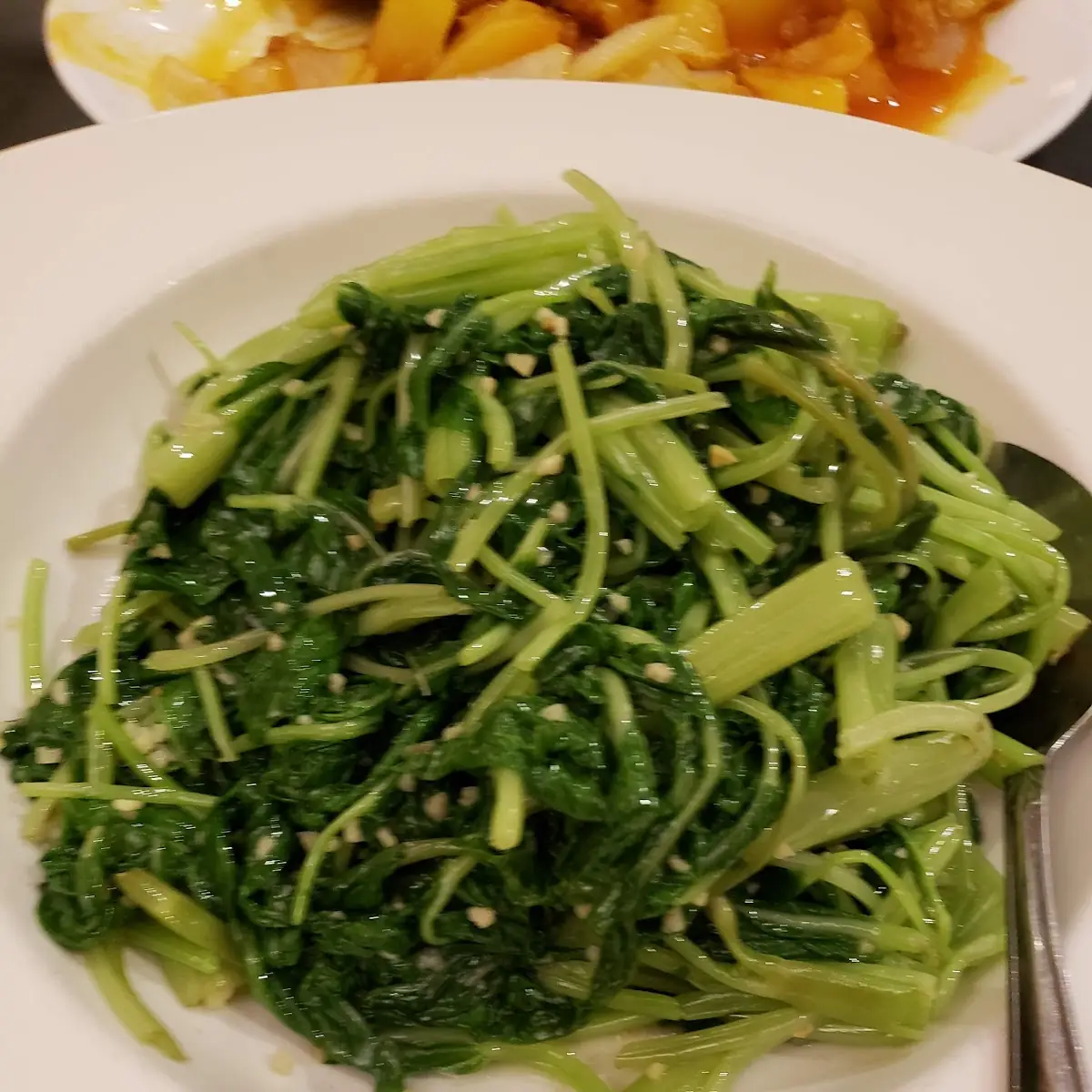 Sautéed Ong Choy with Garlic