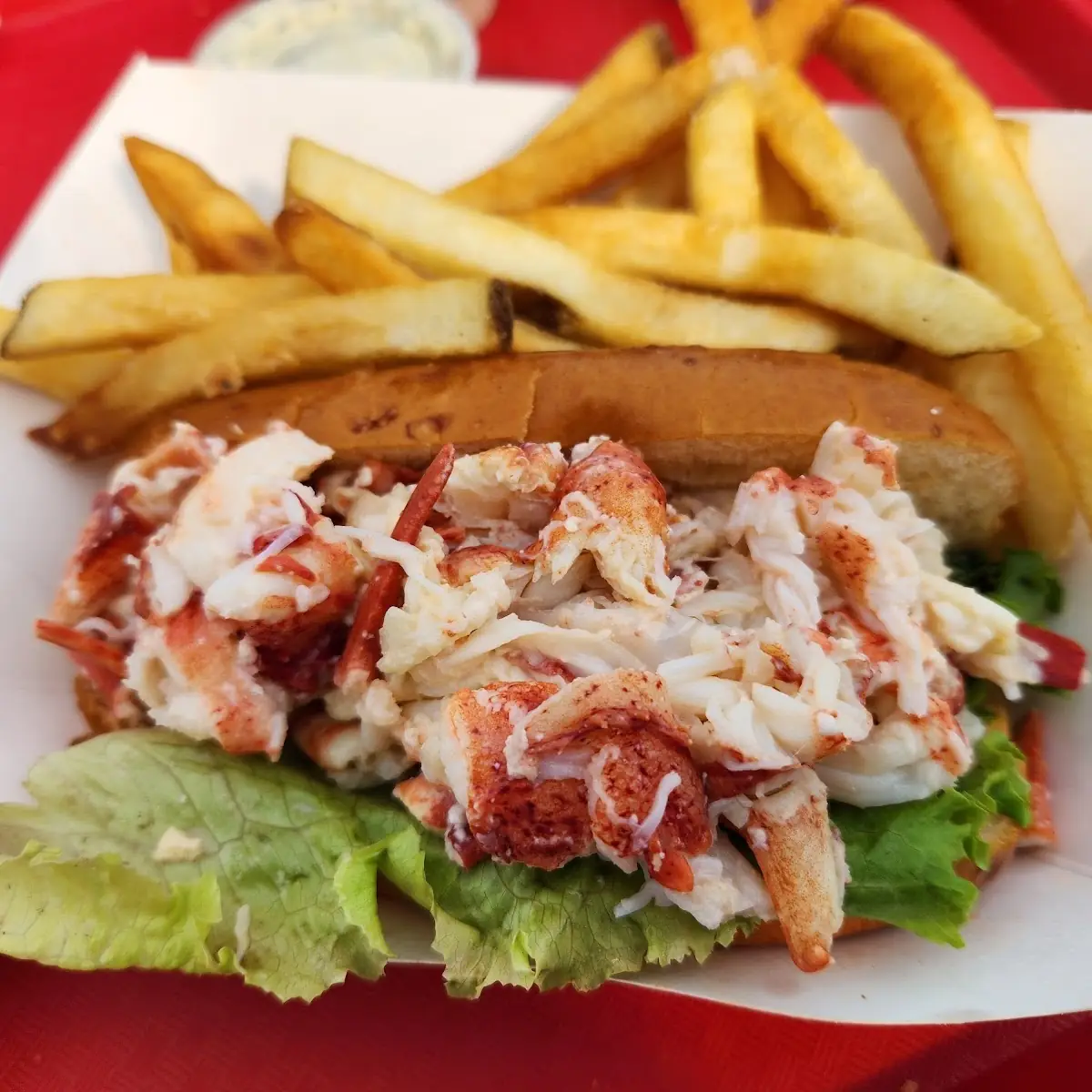 Big Boy Lobster Roll 38