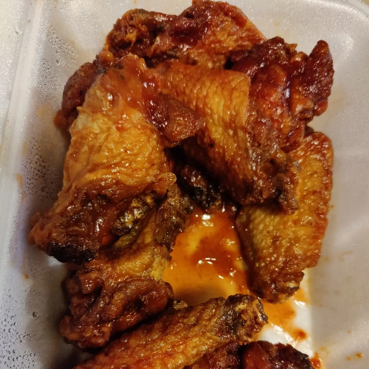 1 Large Cheese Pizza, 10 Buffalo Wings & Free 2 Liter Soda