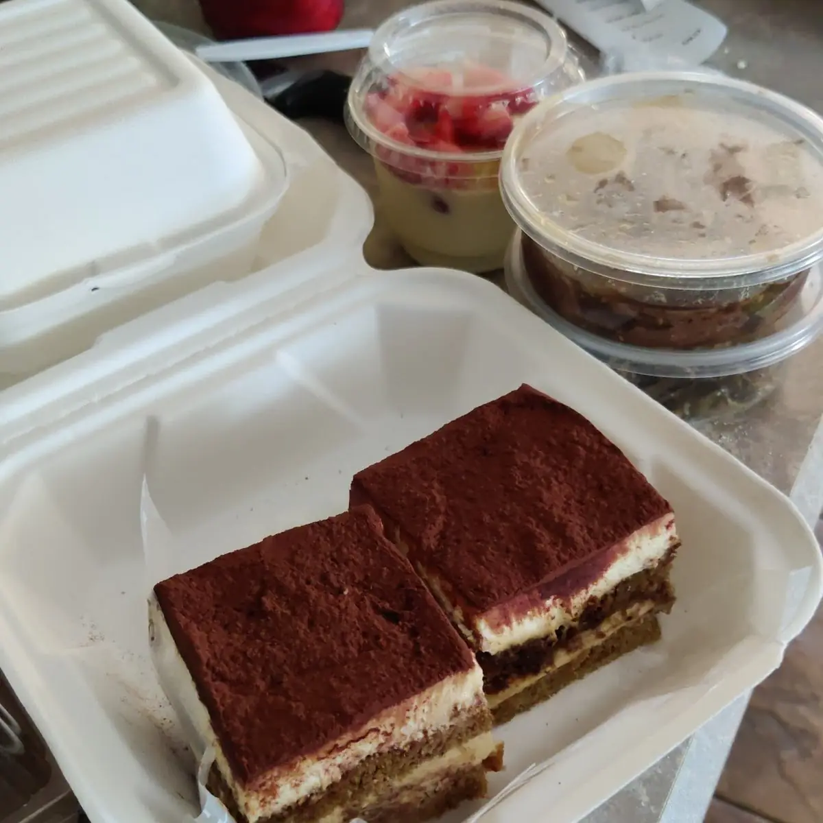 Tiramisù Cake Slice