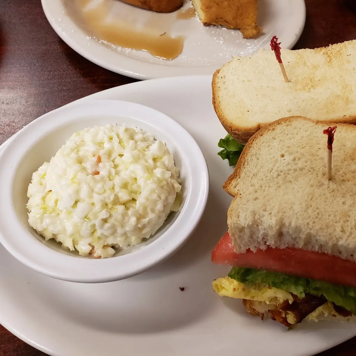 Belt Bacon Eggs Lettuce Tomato