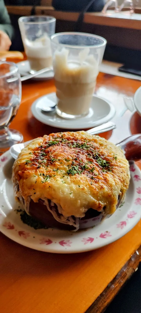 Soupe À l'oignon Gratinée