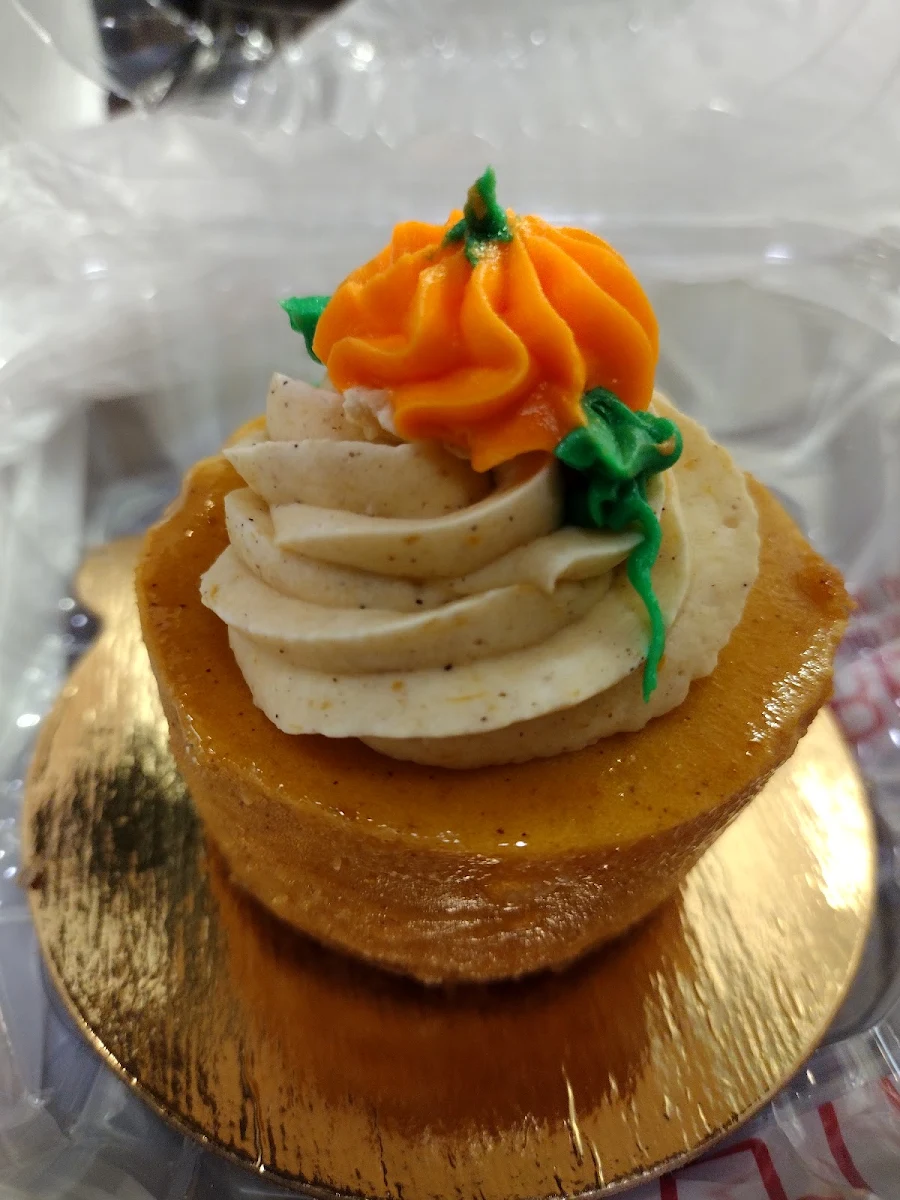 Mini Pumpkin Cheesecake
