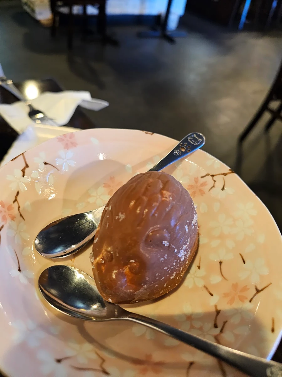 Hedgehog Gelato, Yoko Sushi