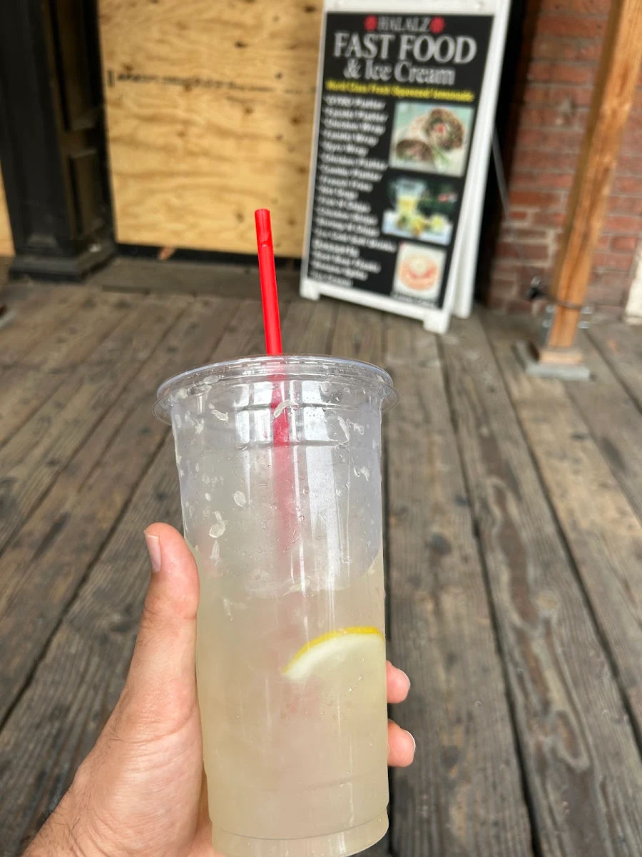 World Class Fresh Squeezed Lemonade