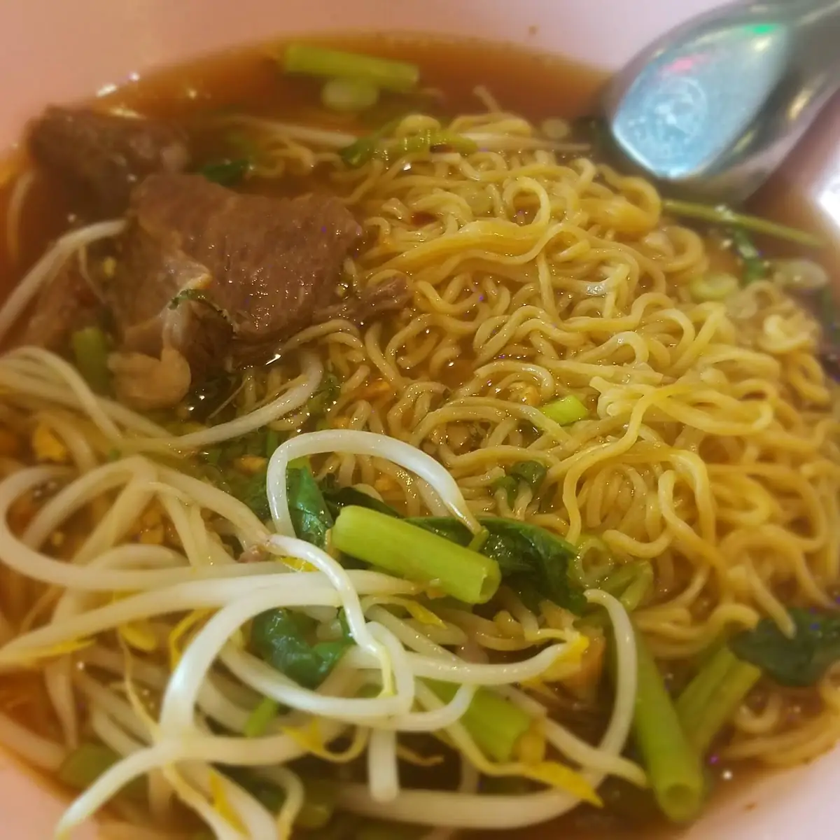Kuay Tiew Num Dang