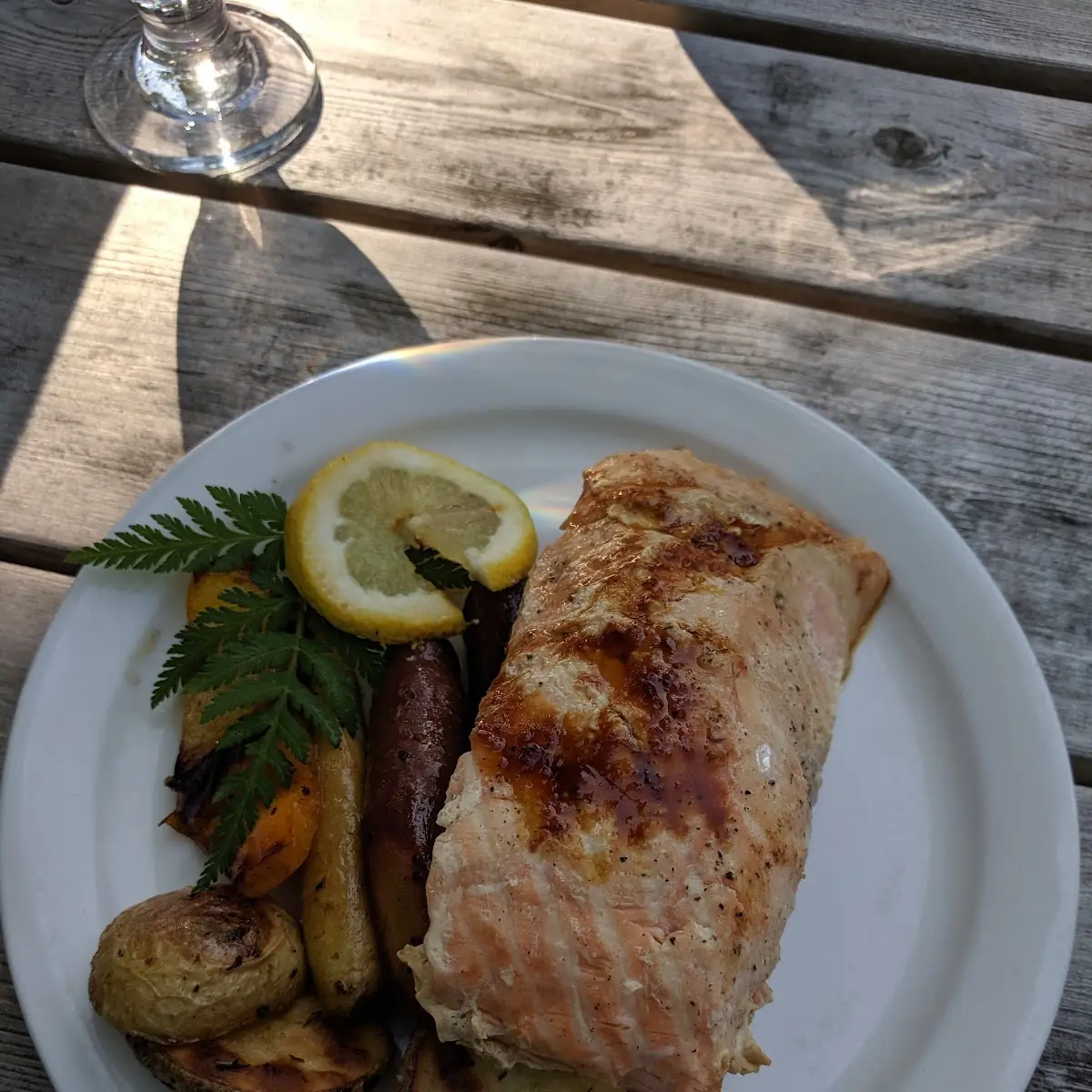 Grilled Salmon, Niger Reef Tea House (licensed restaurant)