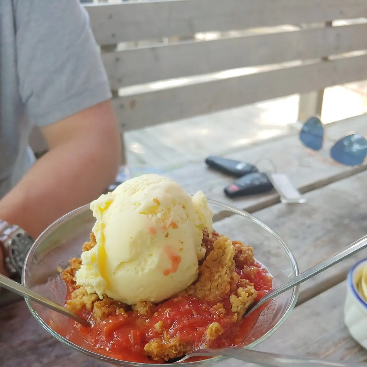 Strawberry Rhubarb Crumble, Niger Reef Tea House (licensed restaurant)