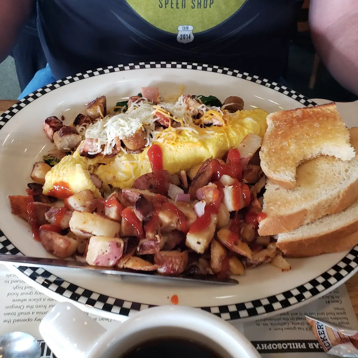 Joe's Hobo Omelet with Home Fries