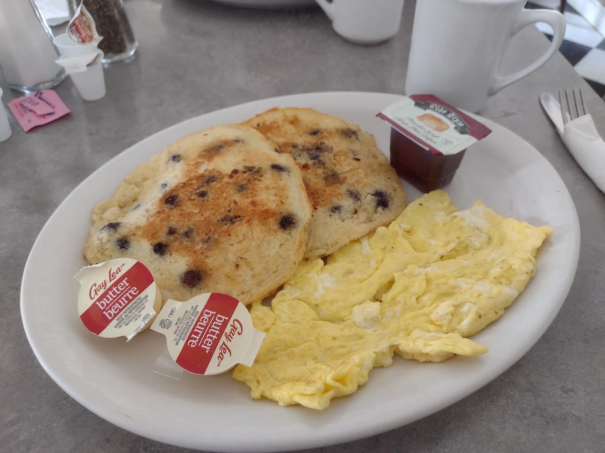 Highlights, Lock Street Diner
