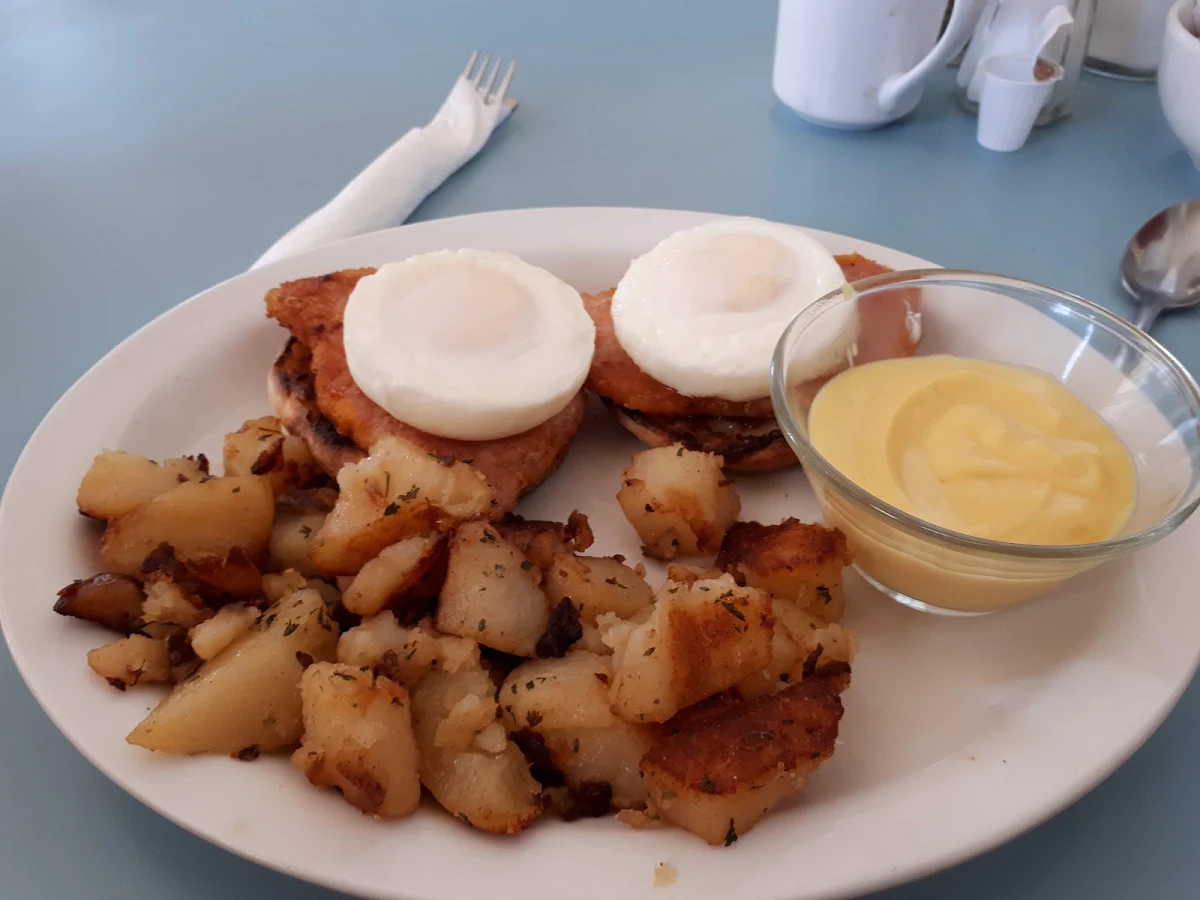 Highlights, Lock Street Diner