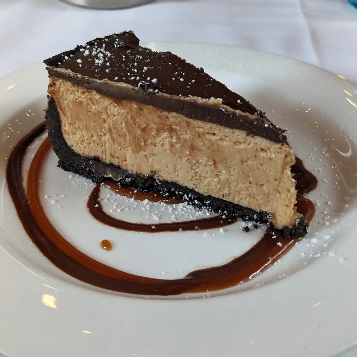 Pistachio Praline Cheese Cake